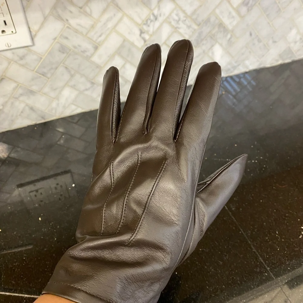 Dark brown leather mens gloves size Small/medium brand new with tags